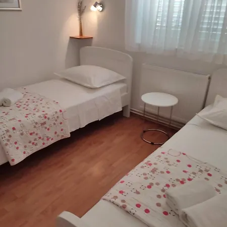 Petra Apartment *